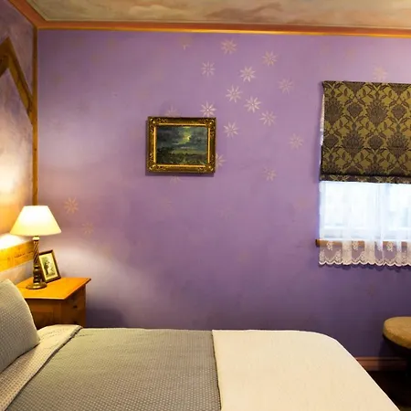 Apartment Old Town Fairytale, 2 Bedrooms And Terrace,