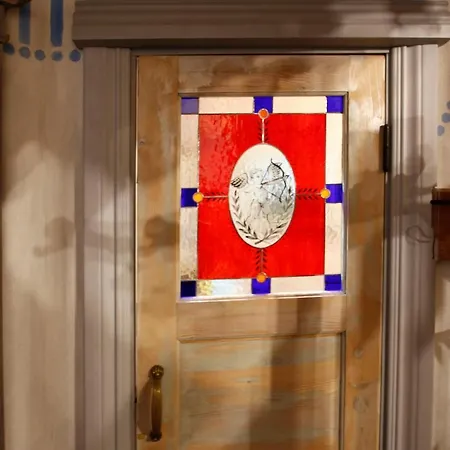 Old Town Fairytale, 2 Bedrooms And Terrace, Apartment