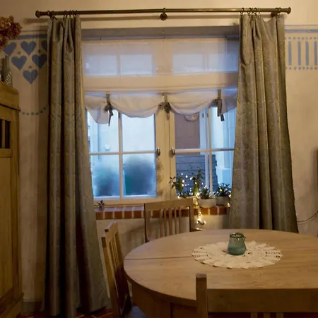 Old Town Fairytale, 2 Bedrooms And Terrace,