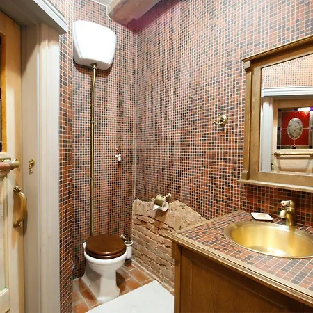 Old Town Fairytale, 2 Bedrooms And Terrace, Apartment