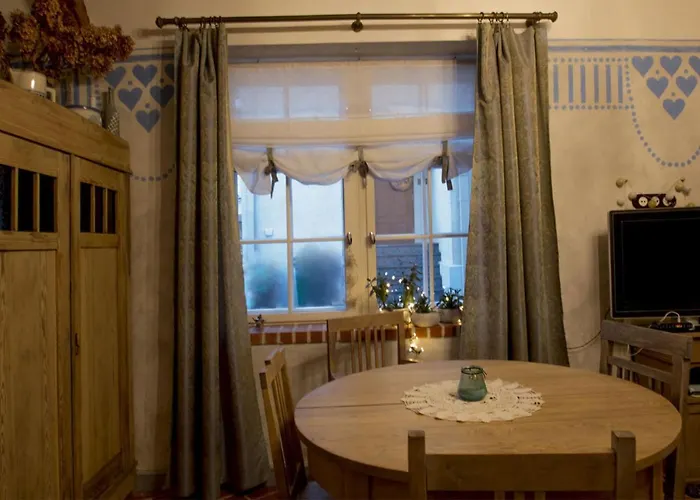 Old Town Fairytale, 2 Bedrooms And Terrace,